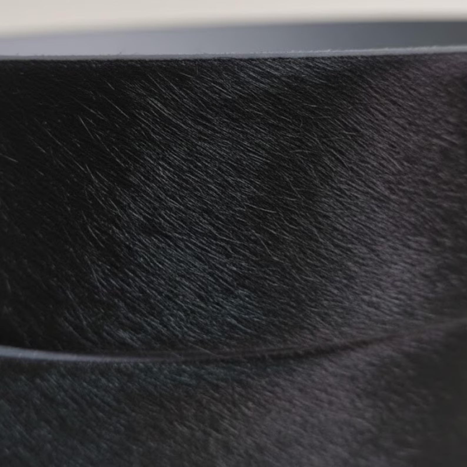 Handmade Black Cowhide Belt – Western Fashion Accessory